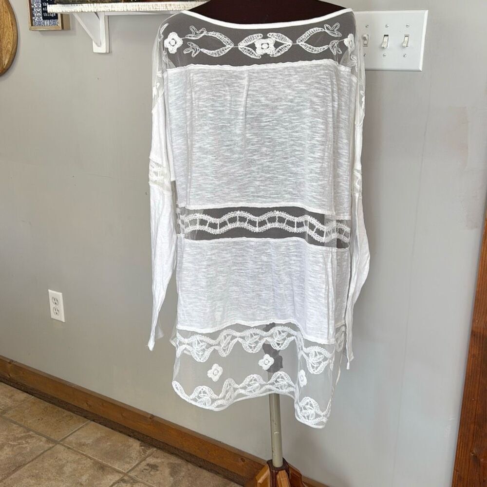 Free People Love Me white lace tee womens size small oversized sheer romantic bo